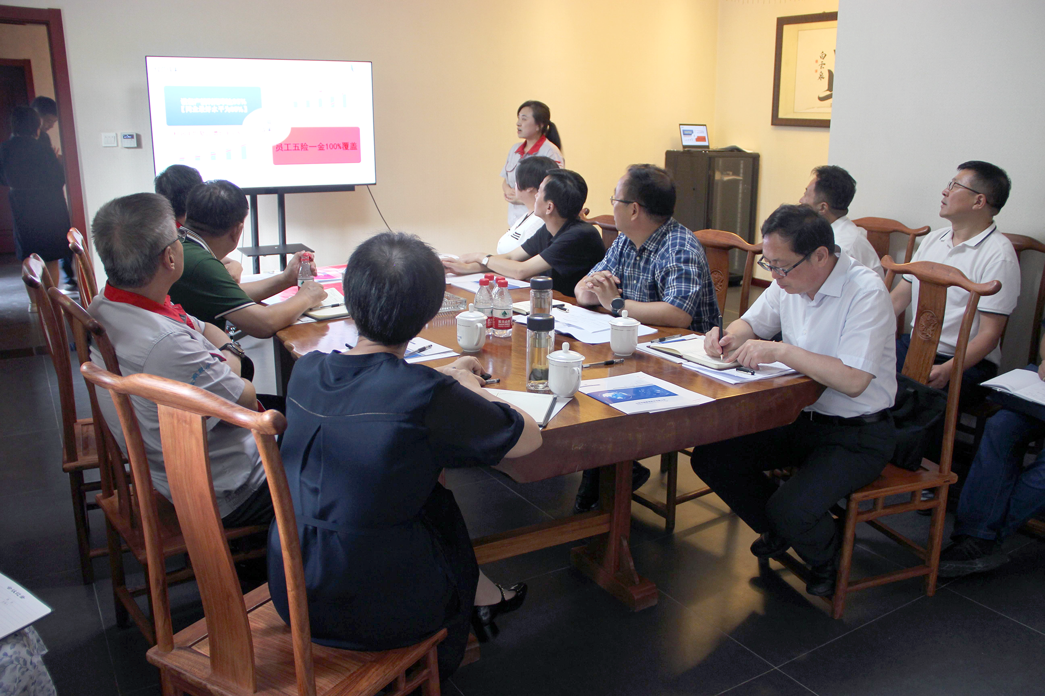 市委常委、統(tǒng)戰(zhàn)部部長郝忠祥一行蒞臨我司參觀調(diào)研